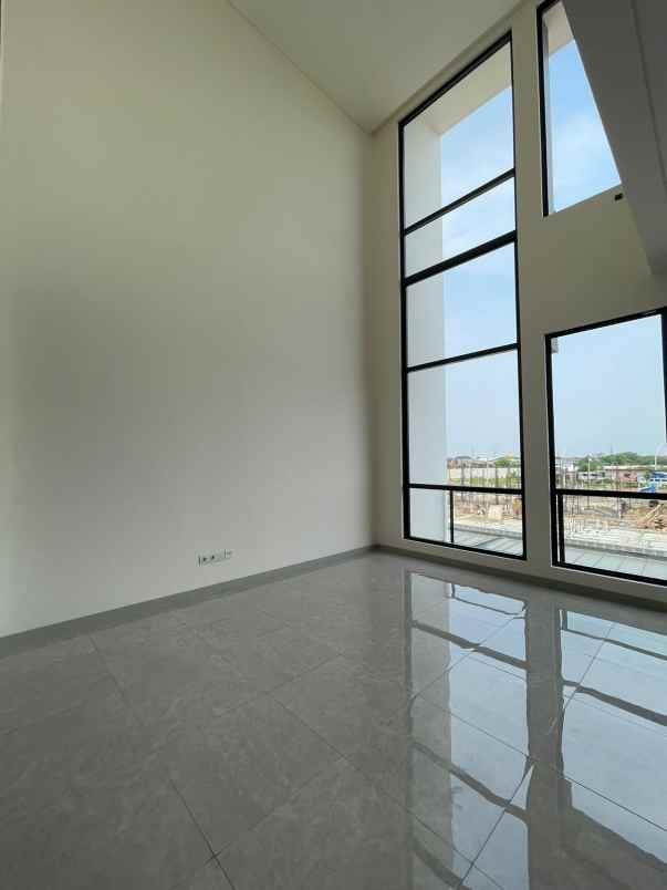 dijual rumah jakarta garden city