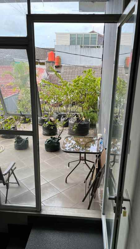 dijual rumah jalan ebony 3 pondok aren