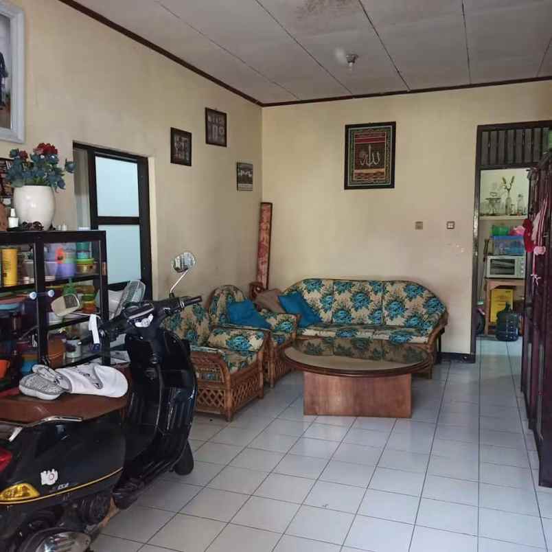 dijual rumah jalan h djiran