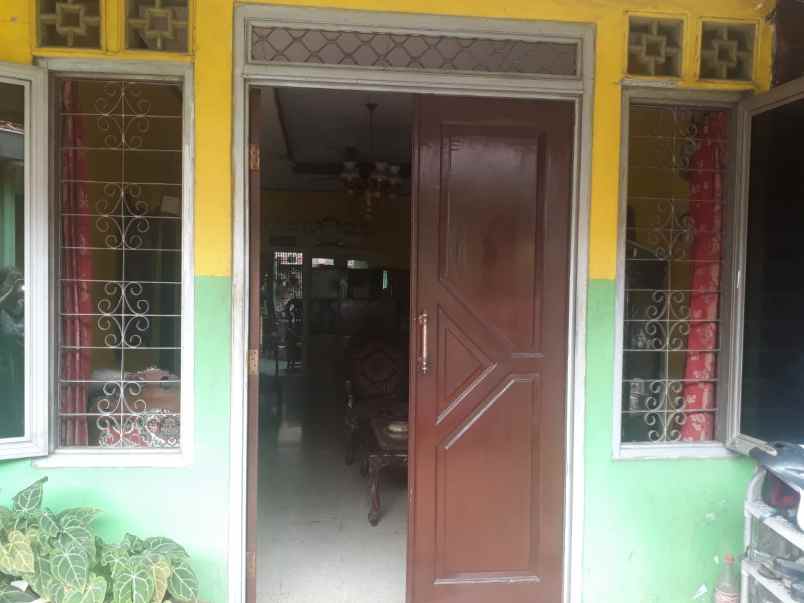 dijual rumah jalan lengkong kel bidara