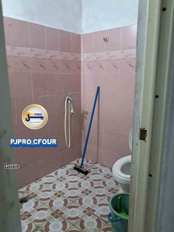 dijual rumah jalan melon