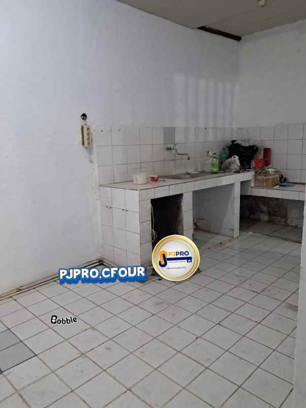 dijual rumah jalan melon