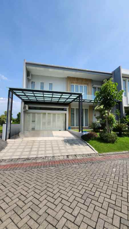 dijual rumah jalan pakuwon indah