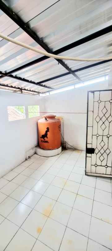 dijual rumah jalan pondok mas