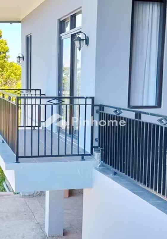 dijual rumah jalan propinsi kampung