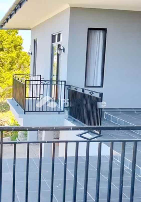 dijual rumah jalan propinsi kampung