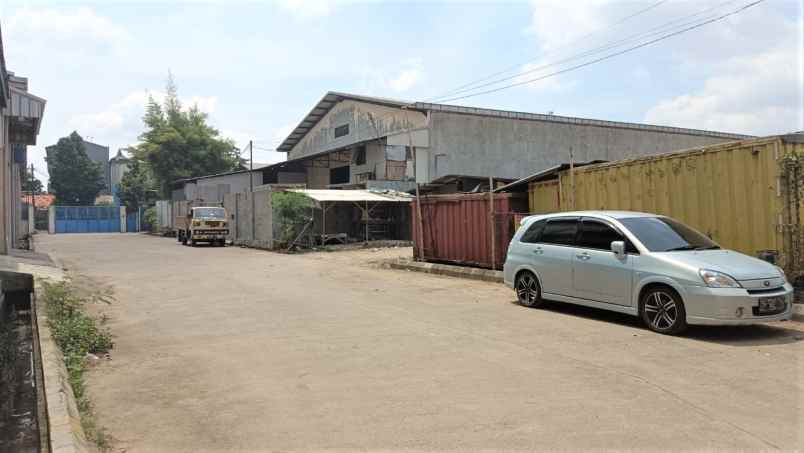 dijual rumah jalan raya cikarang