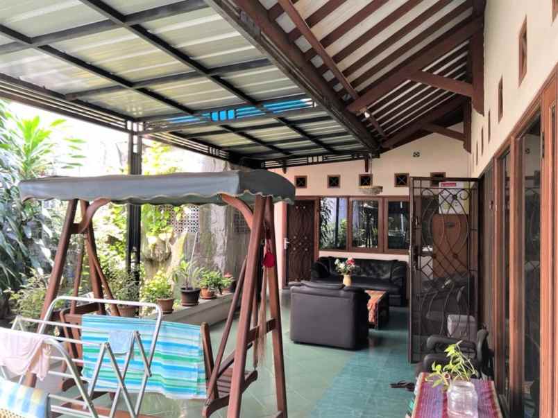 dijual rumah jalan raya jati makmur