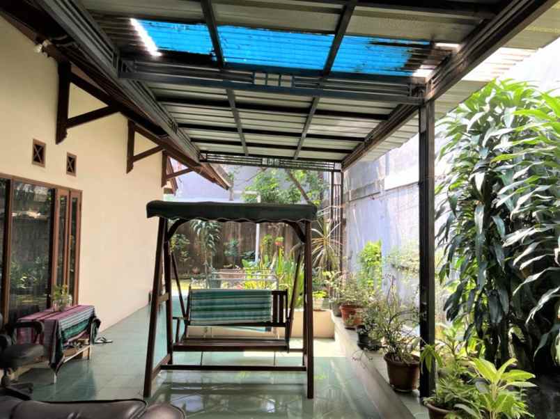 dijual rumah jalan raya jati makmur