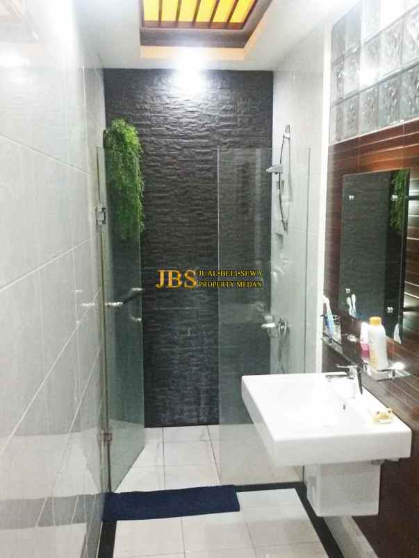 dijual rumah jalan tengku amir hamzah