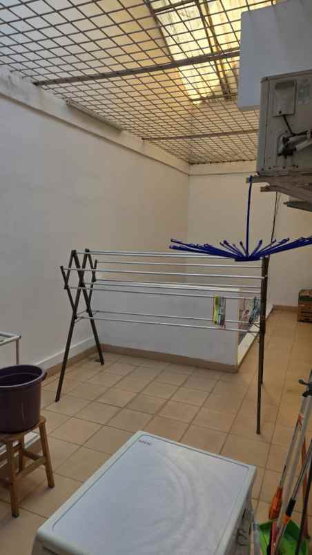 dijual rumah janur elok kelapa gading