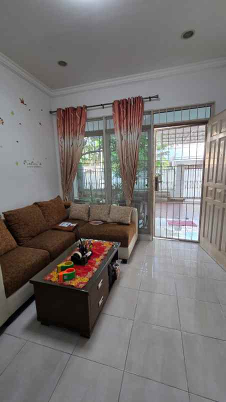 dijual rumah janur elok kelapa gading