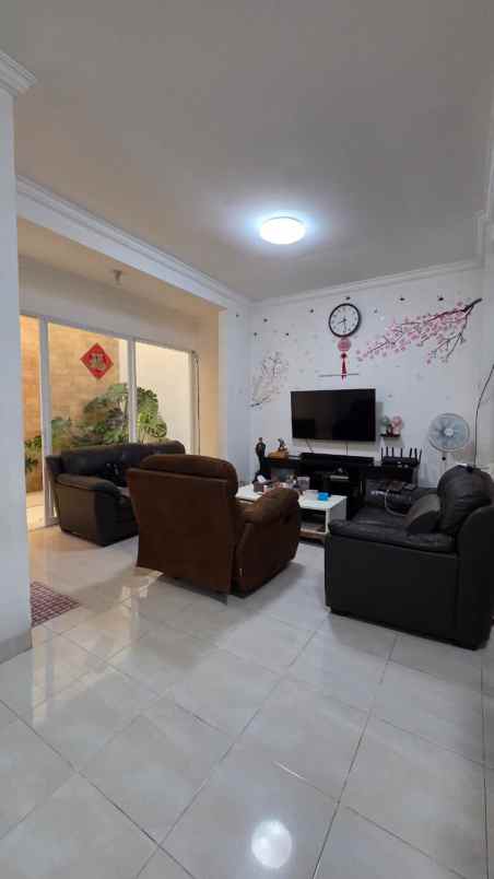 dijual rumah janur elok kelapa gading