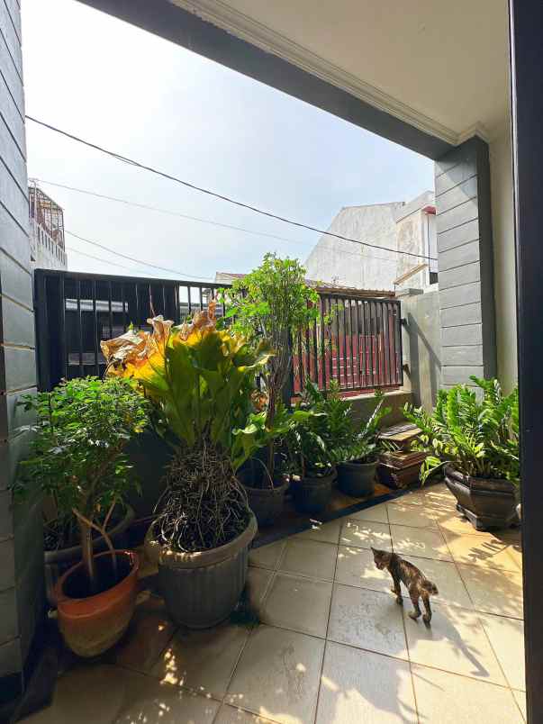 dijual rumah jati rahayu