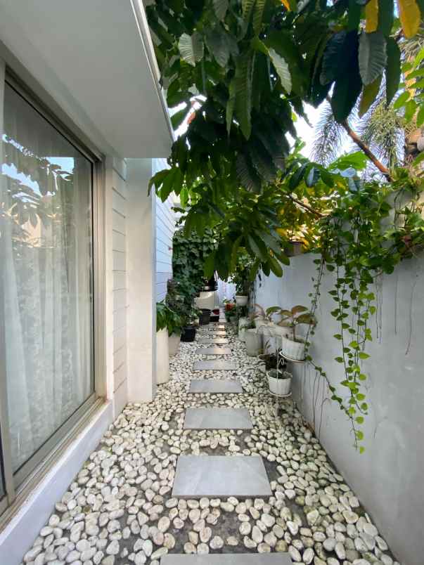 dijual rumah jatiasih