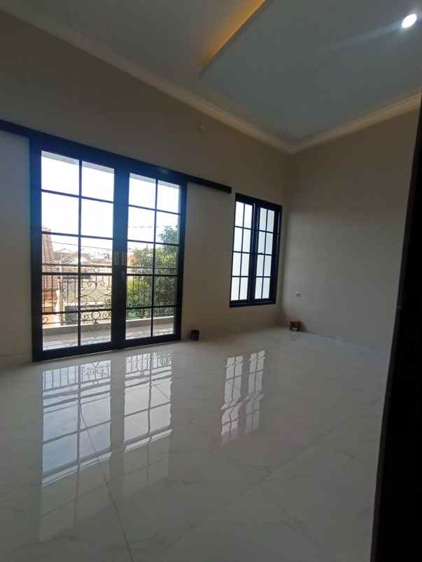 dijual rumah jatiasih bekasi