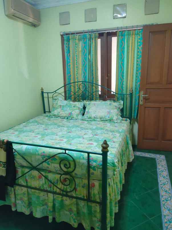 dijual rumah jatibening