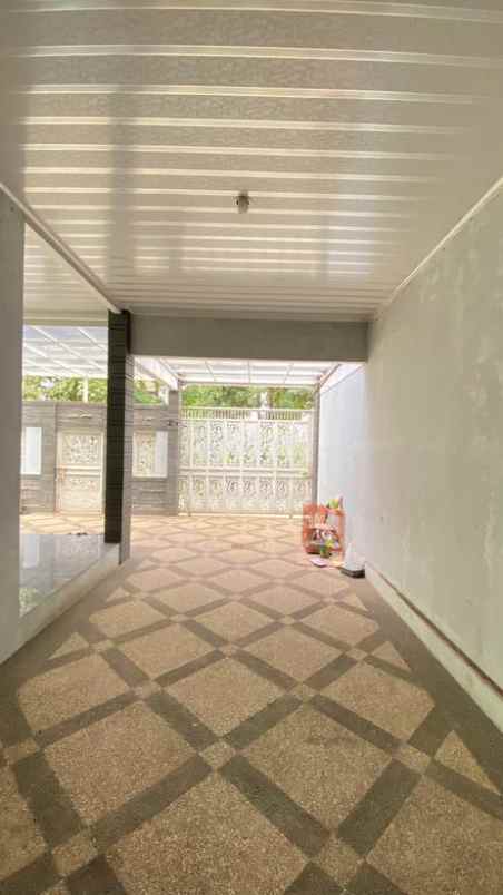 dijual rumah jatiemdah