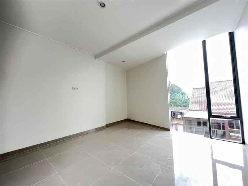 dijual rumah jatiwarna bekasi