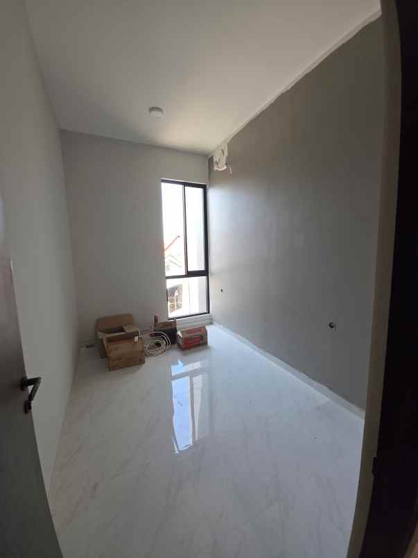 dijual rumah jemursari