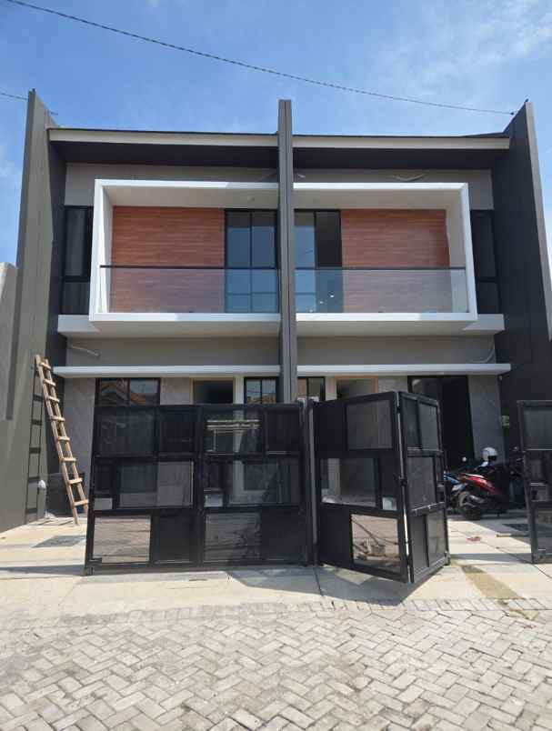 dijual rumah jemursari