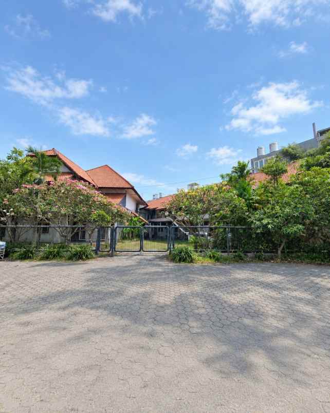 dijual rumah jemursari selatan
