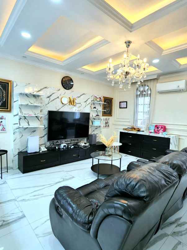 dijual rumah jl antapani