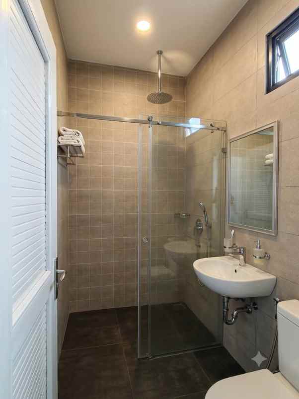 dijual rumah jl bambon raya
