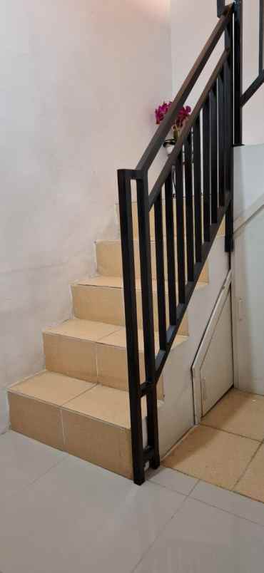 dijual rumah jl bintara raya