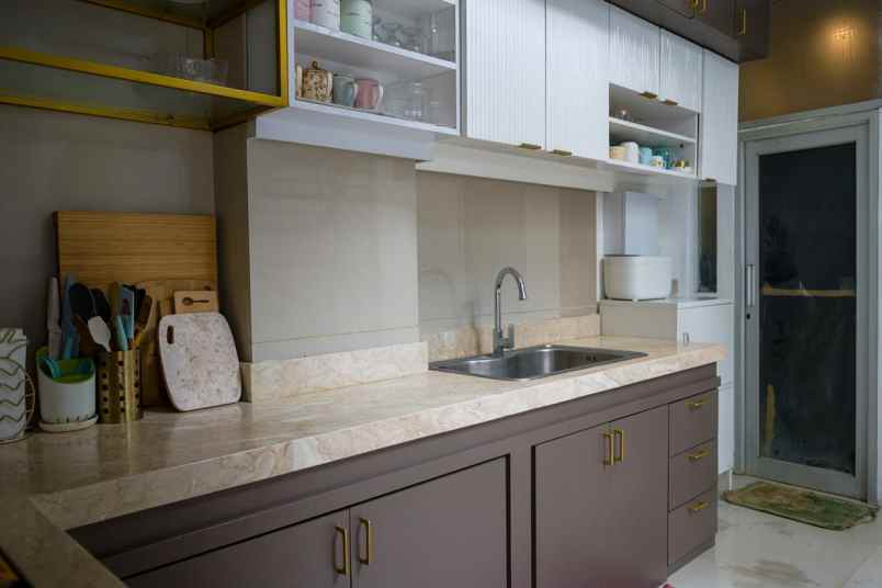 dijual rumah jl cigadung kota bandung