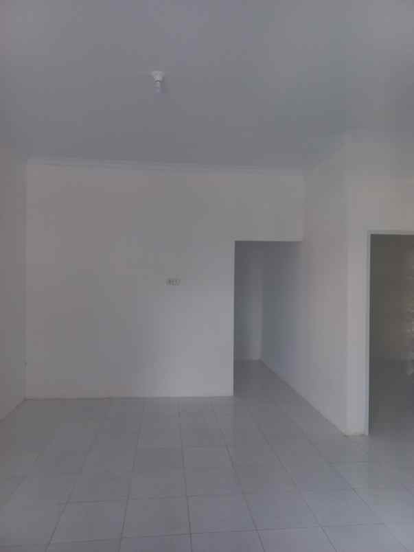 dijual rumah jl delima