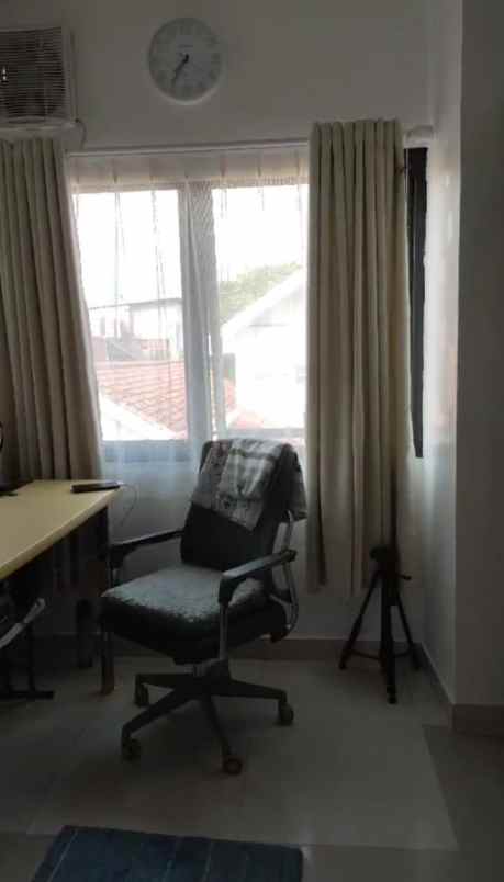 dijual rumah jl dr saharjo menteng atas