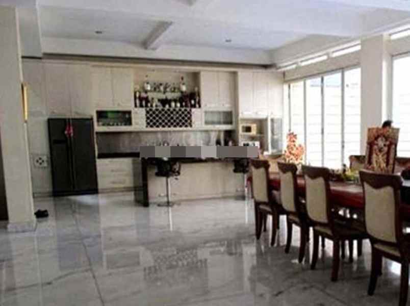 dijual rumah jl kartini raya kartini