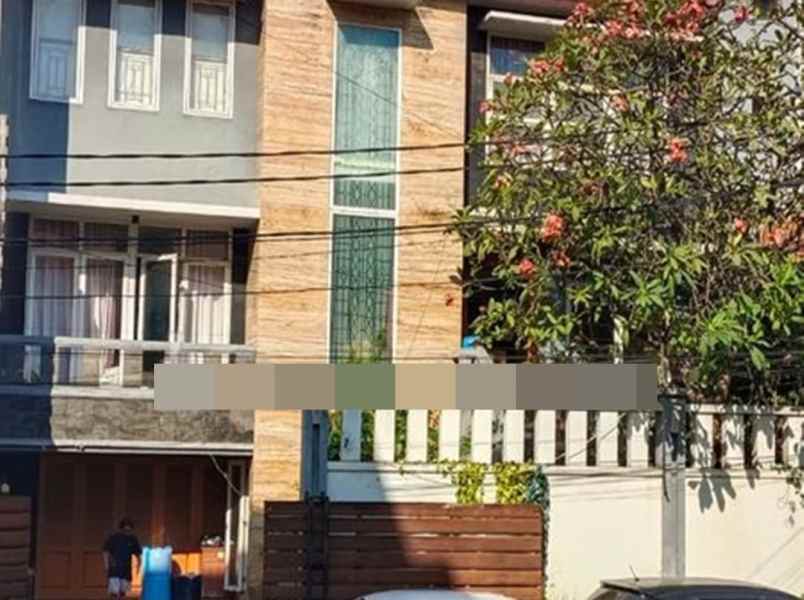 dijual rumah jl kartini raya kartini