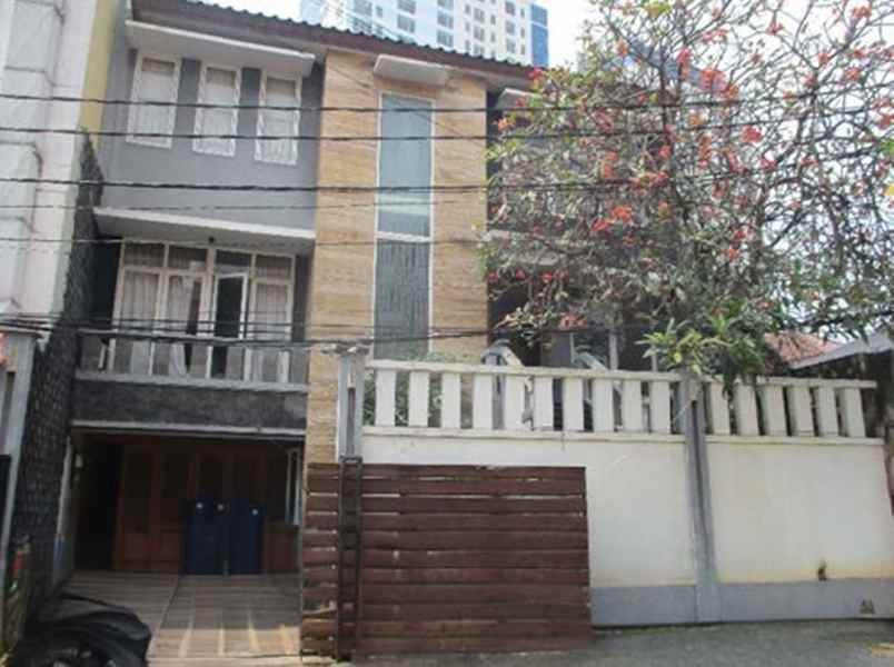 dijual rumah jl kartini raya kartini