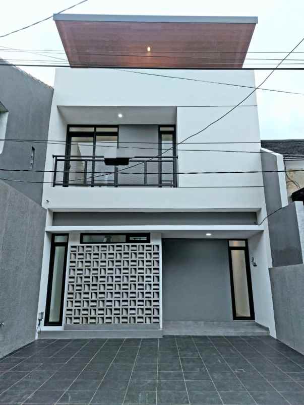 dijual rumah jl margahayu