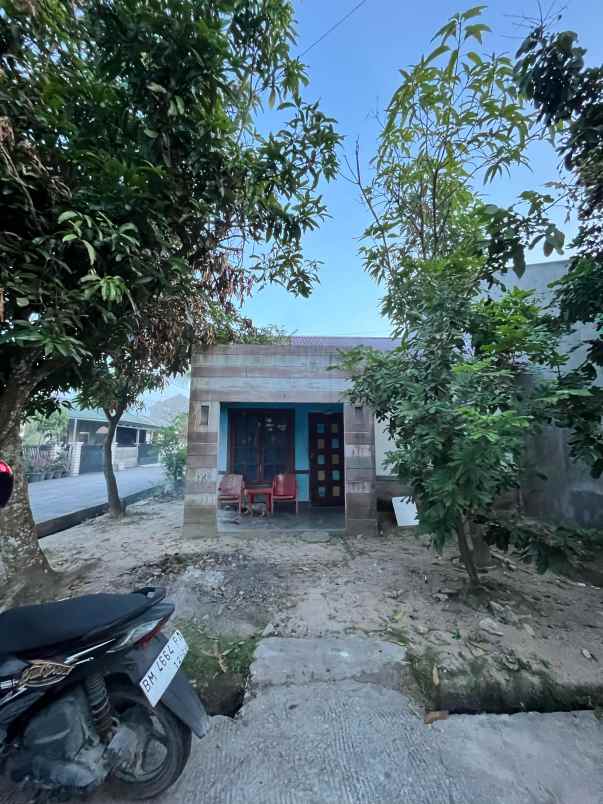 dijual rumah jl melati