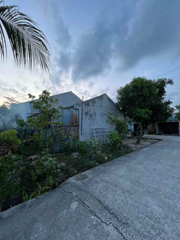 dijual rumah jl melati