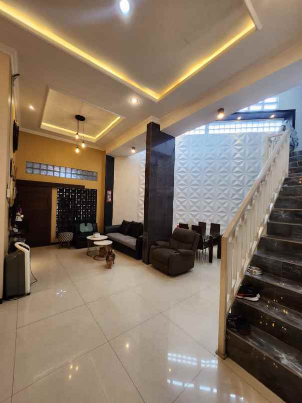dijual rumah jl melati baru raya rt 05