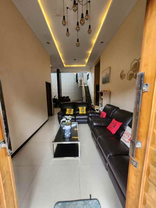 dijual rumah jl melati baru raya rt 05