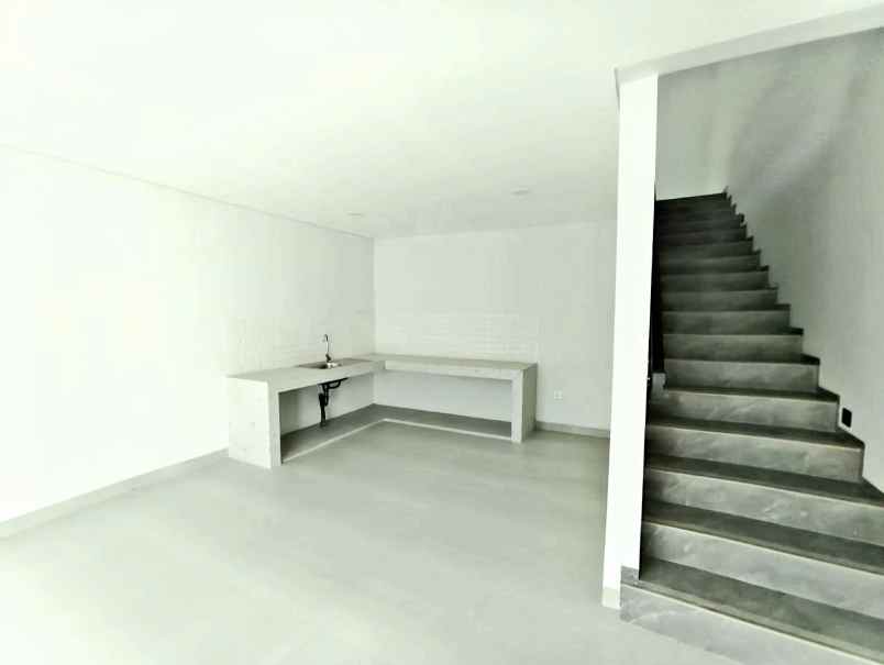 dijual rumah jl parongpong