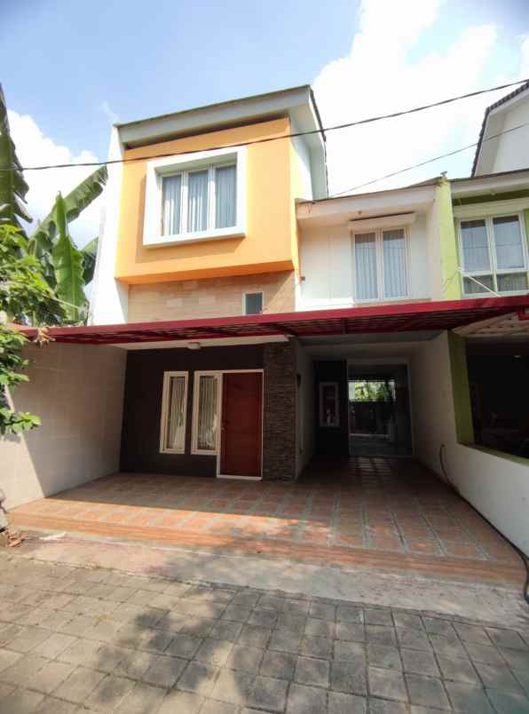 dijual rumah jl raya jatiwarna