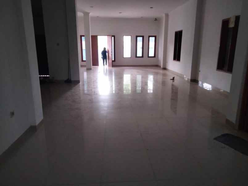 dijual rumah jl re soemantadiredja