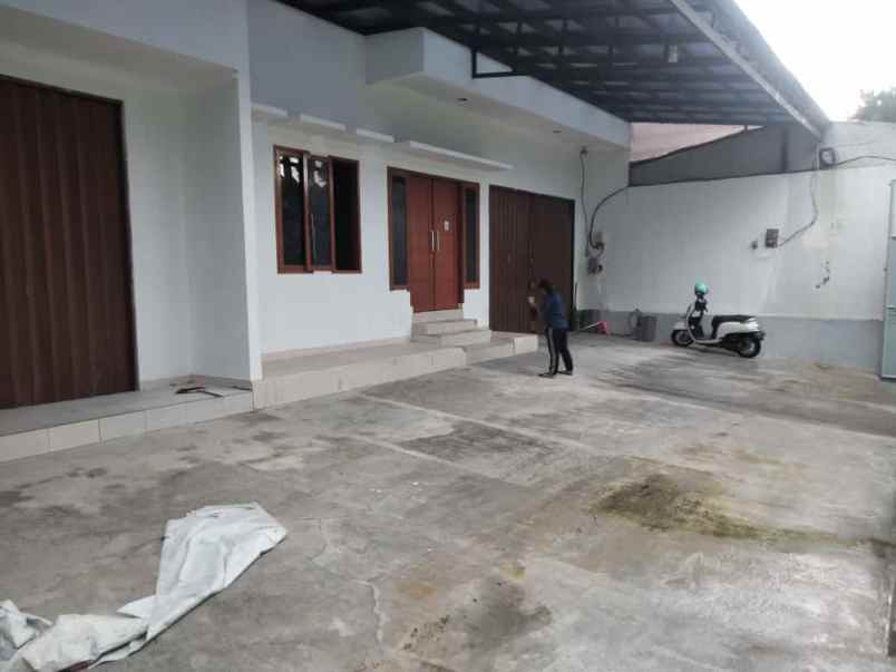dijual rumah jl re soemantadiredja