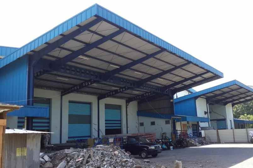 dijual rumah jl rungkut industri