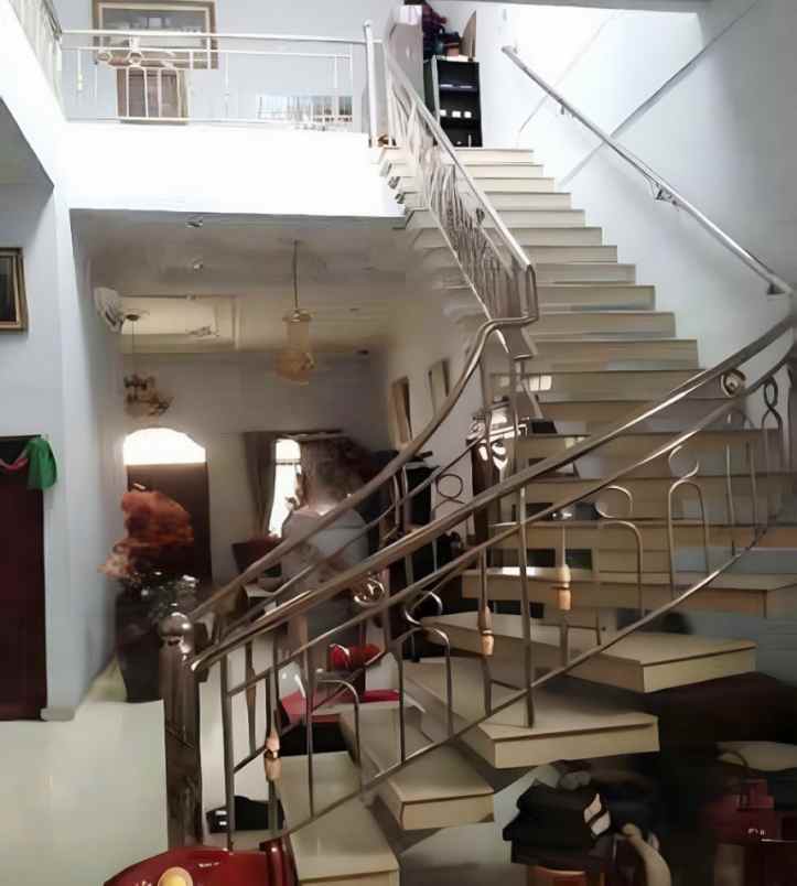 dijual rumah jl sampul jl ayahanda kel