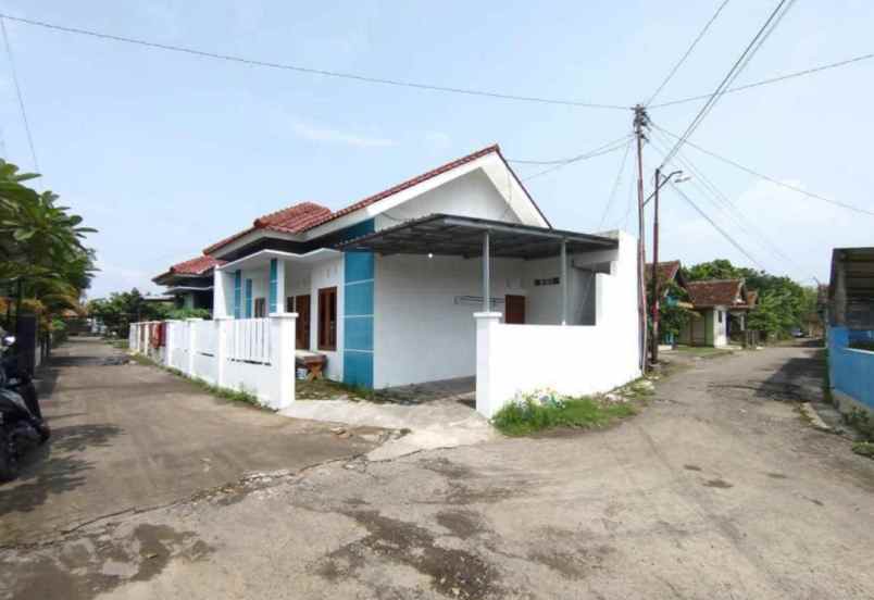 dijual rumah jl wonosari km 10