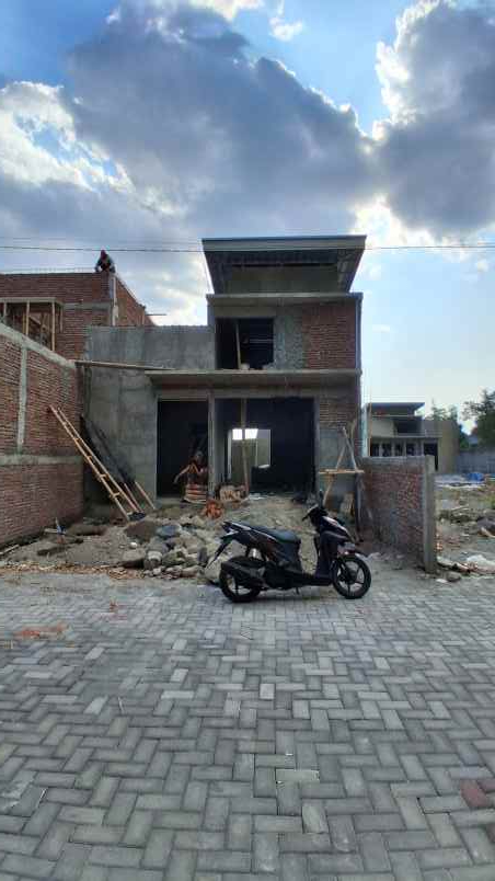 dijual rumah josari wonosalam ngaglik