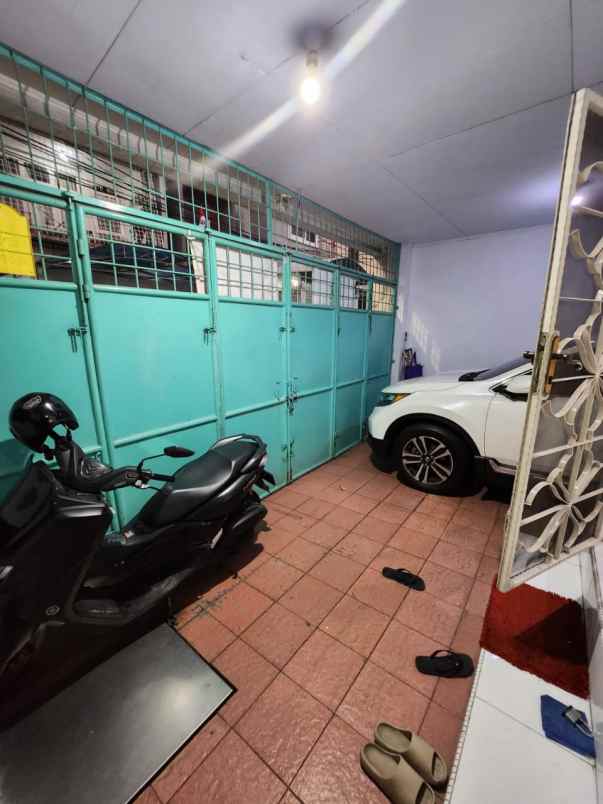 dijual rumah keadilan glodok taman sari