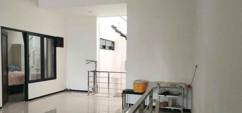 dijual rumah kedung baruk rungkut surabaya